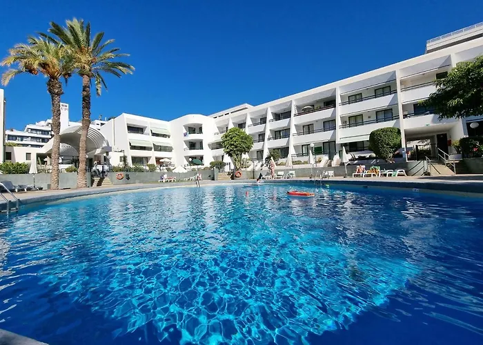 Apartment Casa Palmera Only 150 Meters To The Beach, Heated Pool, Wifi, Sat-Tv, Balcony With Poolview