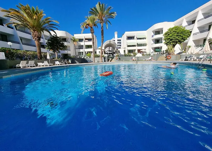 Apartment Casa Palmera Only 150 Meters To The Beach, Heated Pool, Wifi, Sat-Tv, Balcony With Poolview