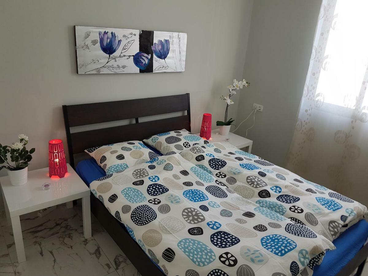 Casa Palmera Only 150 Meters To The Beach, Heated Pool, Wifi, Sat-tv, Balcony With Poolview Apartment Arona (Tenerife)